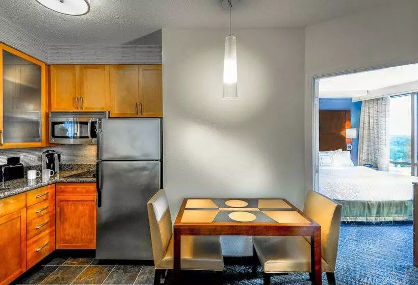 Sviitti, Residence Inn Arlington Courthouse