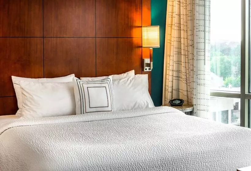 Sviitti Liikuntarajoitteisille, Residence Inn Arlington Courthouse