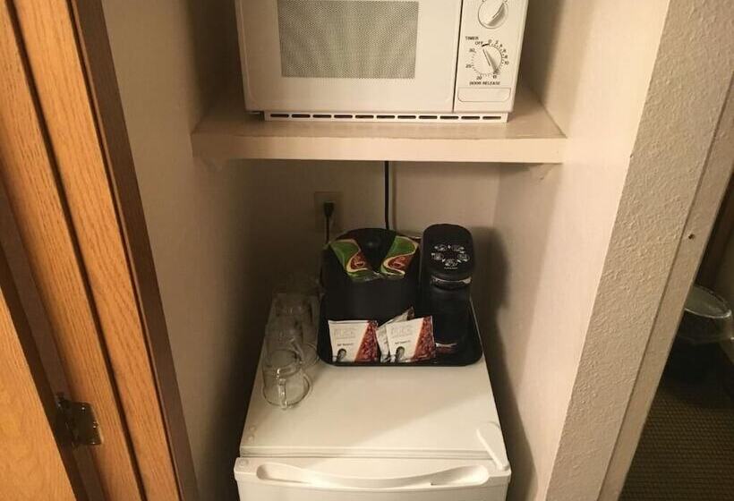 스탠다드 룸, Rivertree Inn & Suites