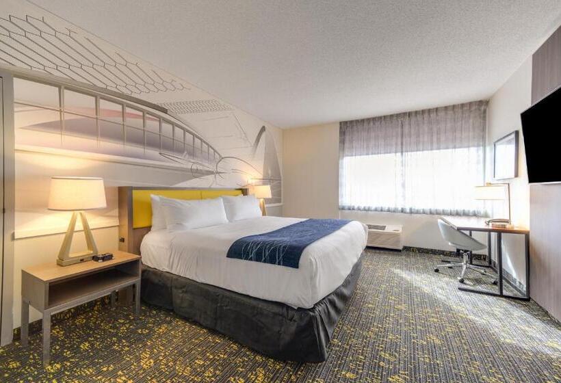 이그제큐티브 스위트 킹침대, Saint Louis Airport