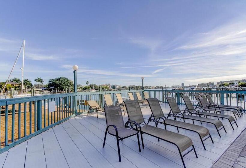 شقة غرفتين, Dockside Dream