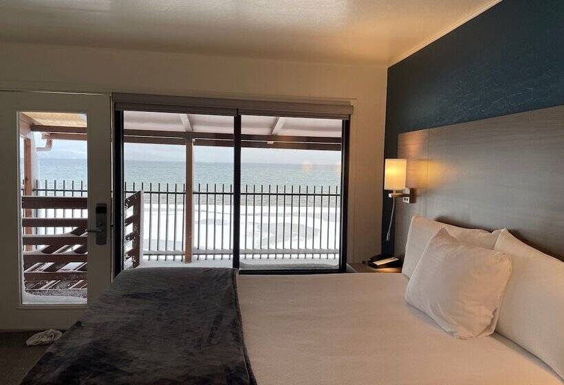 스탠다드 룸 더블 침대, Crown Motel