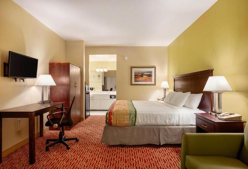 غرفة قياسية سرير كينج لذوى الإحتياجات الخاصة, Baymont By Wyndham Warrenton