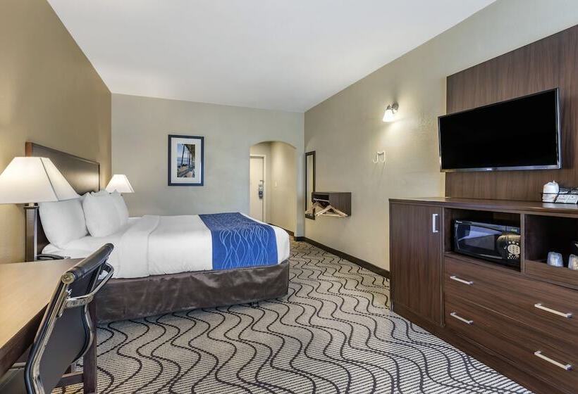 חדר סטנדרט, מיטת קינג, מותאם לאדם עם מוגבלויות, Comfort Inn & Suites Orange County John Wayne Airport