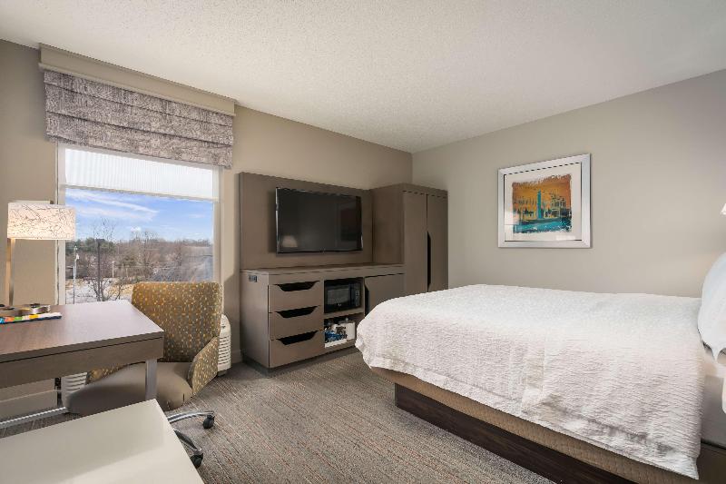 מיטת קינג בסוויטה, Comfort Inn & Suites Orange County John Wayne Airport