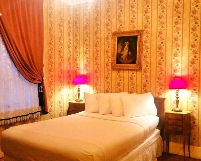 غرفة قياسية فردية, Copper Queen