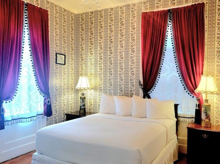 غرفة قياسية فردية, Copper Queen