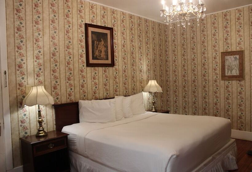 غرفة قياسية فردية, Copper Queen