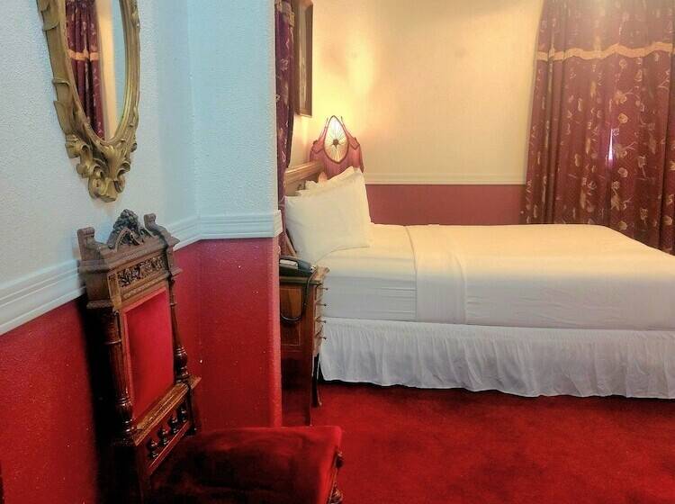 غرفة قياسية فردية, Copper Queen