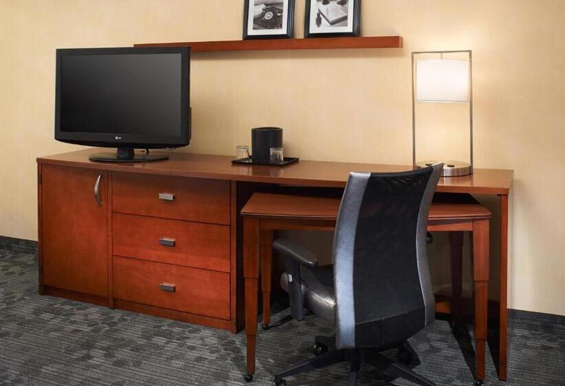 اتاق استاندارد, Courtyard Chicago Deerfield