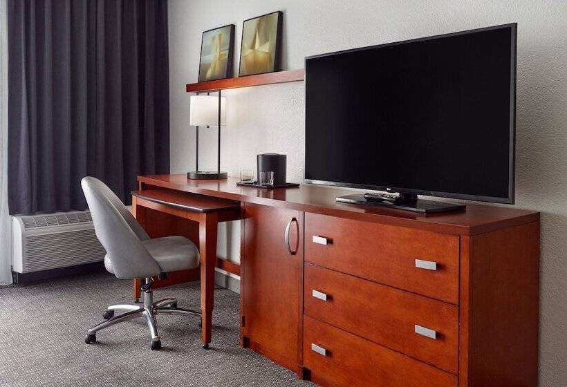 غرفة قياسية سرير مزدوج, Courtyard By Marriott Tallahassee Downtown/capital