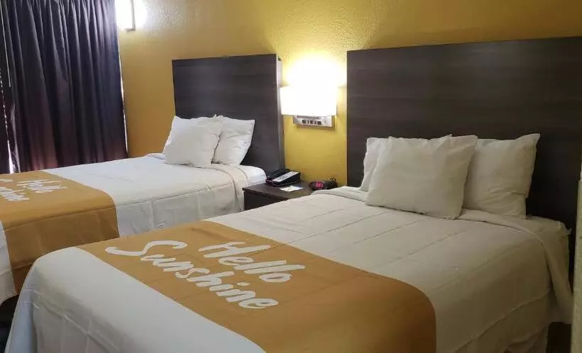 ２ダブルベッドのスタンダードルーム, Days Inn By Wyndham Hampton Near Coliseum Convention Center