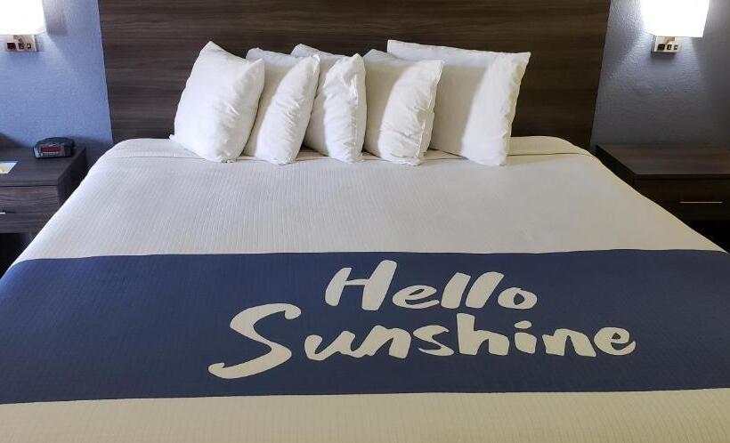 스탠다드 룸 킹사이즈 침대, Days Inn By Wyndham Hampton Near Coliseum Convention Center