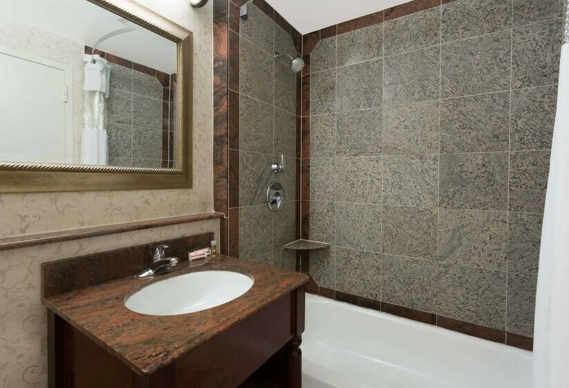 Номер Стандарт 2 Двуспальные Кровати, Days Inn By Wyndham Lanham Washington Dc