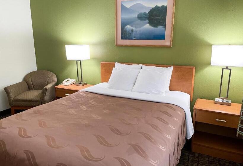 Номер Стандарт, Hudson Inn & Suites
