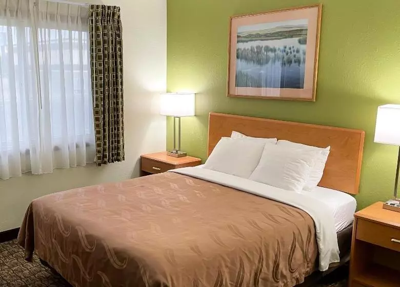 スタンダードルーム, Hudson Inn & Suites