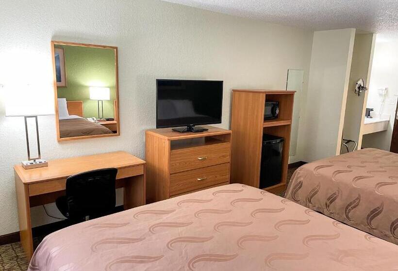 Номер Стандарт, Hudson Inn & Suites
