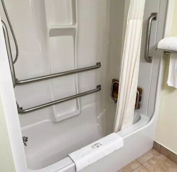 身障者適用スタンダードルーム, Hudson Inn & Suites