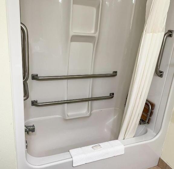 غرفة قياسية لذوى الاحتياجات الخاصة, Hudson Inn & Suites