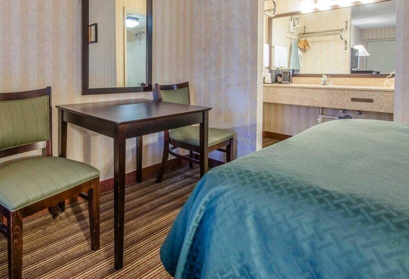 Номер Стандарт 2 Двуспальные Кровати, Quality Inn Barkeyville