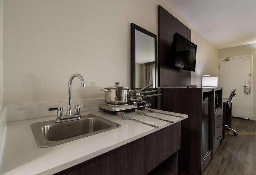 Номер Стандарт 2 Двуспальные Кровати, Quality Inn Coliseum