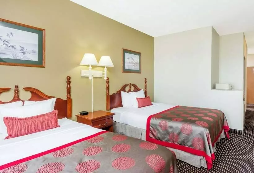 استودیوی استاندارد, Ramada By Wyndham Columbia