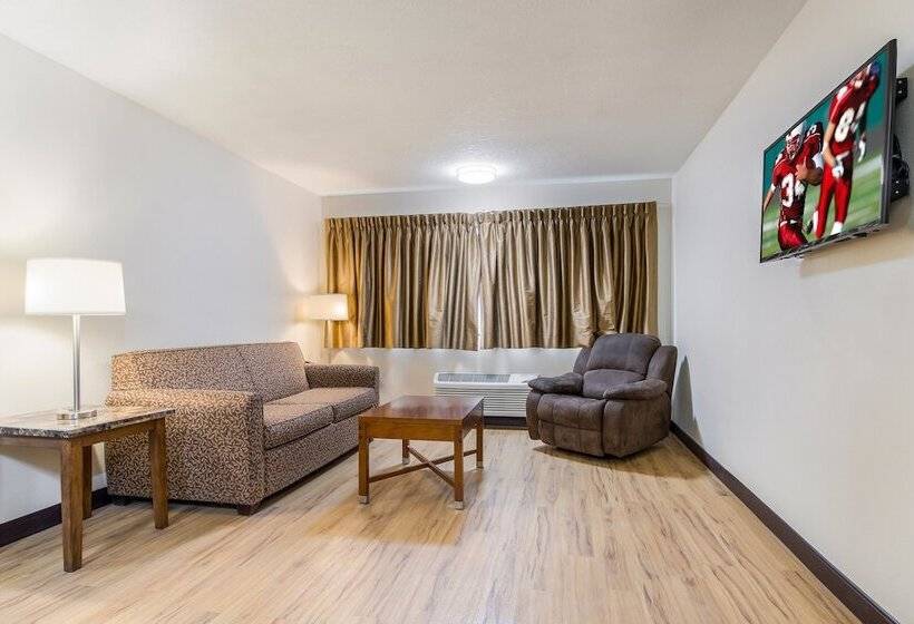 Люкс, Red Roof Inn Albuquerque  Midtown