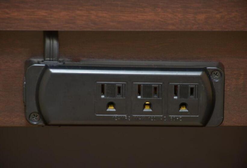 适用于残疾人士的豪华房间, Red Roof Inn Paducah