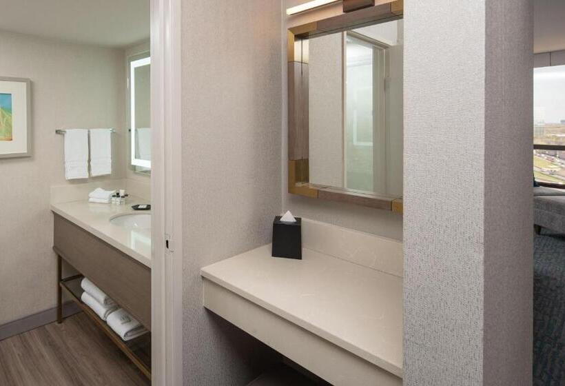 带2个双人床的标准工作室, Sheraton Dallas Hotel By The Galleria