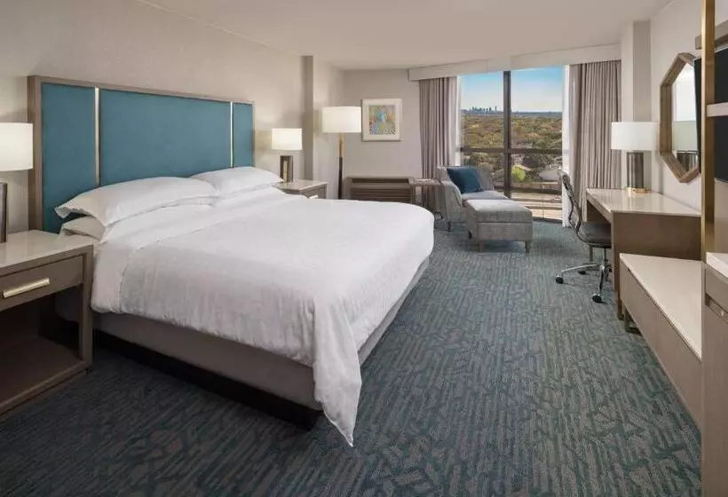キングサイズベッドのクラブルーム, Sheraton Dallas Hotel By The Galleria