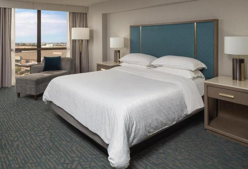 适合残疾人士使用的带超级大床的标准间, Sheraton Dallas Hotel By The Galleria