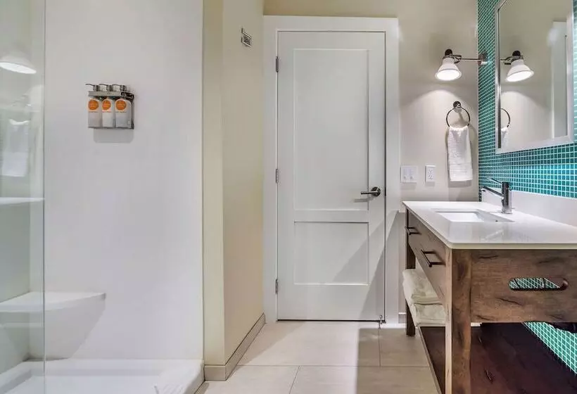 اتاق استاندارد با 2 تخت دوبل, Upvalley Inn & Hot Springs, Ascend Hotel Collection