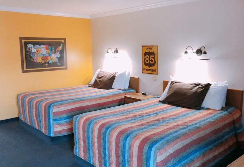 غرفة ديلوكس, Covered Wagon Motel