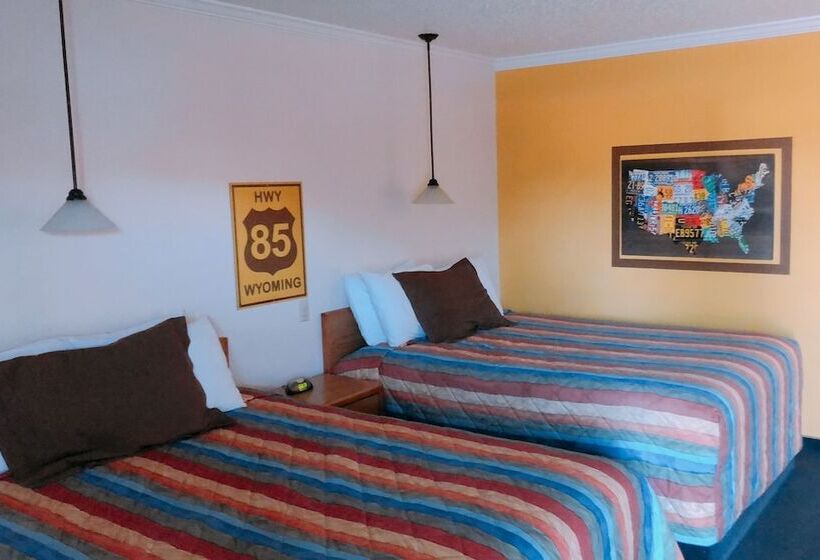 غرفة ديلوكس, Covered Wagon Motel