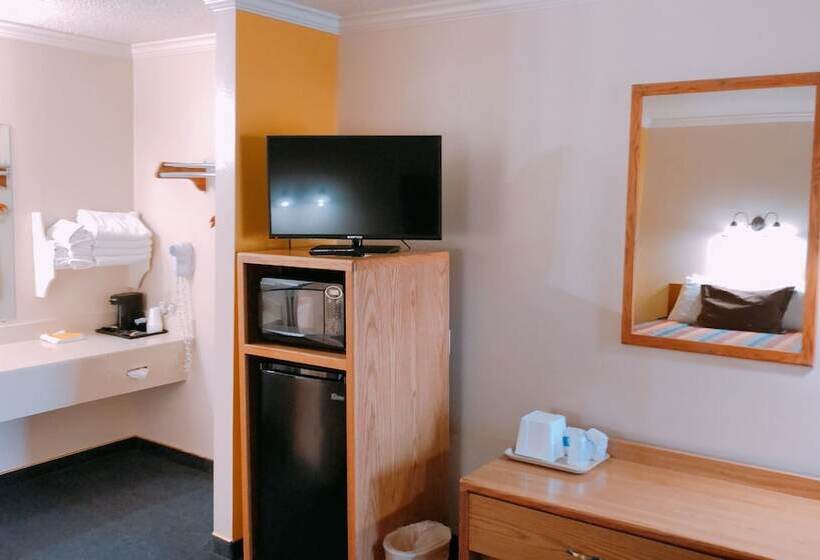 غرفة ديلوكس, Covered Wagon Motel