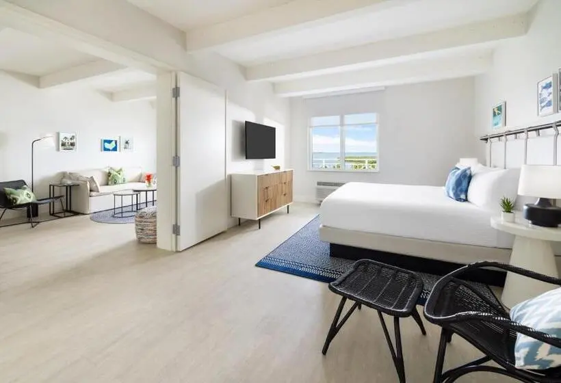 Suite Adapted for people with reduced mobility