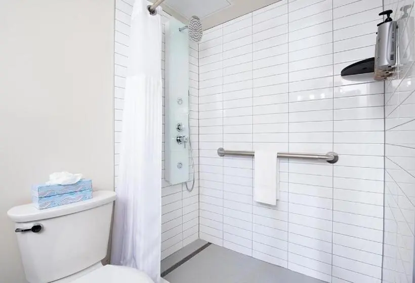 Standard Room 2 Double Beds