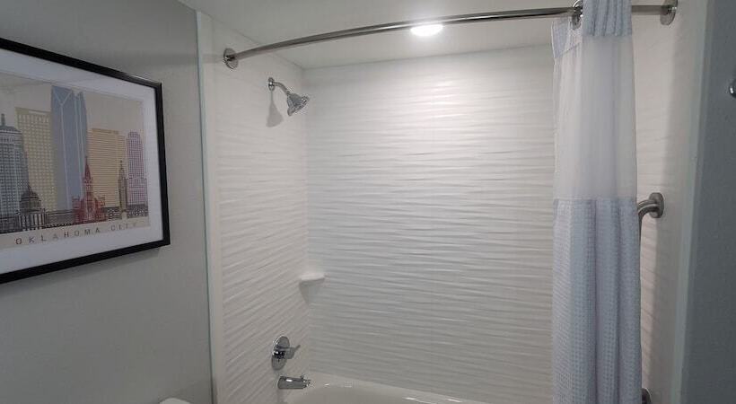 İki Çift Kişilik Yataklı Standart Oda, Clarion Pointe Okc Airport