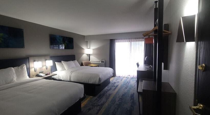 İki Çift Kişilik Yataklı Standart Oda, Clarion Pointe Okc Airport