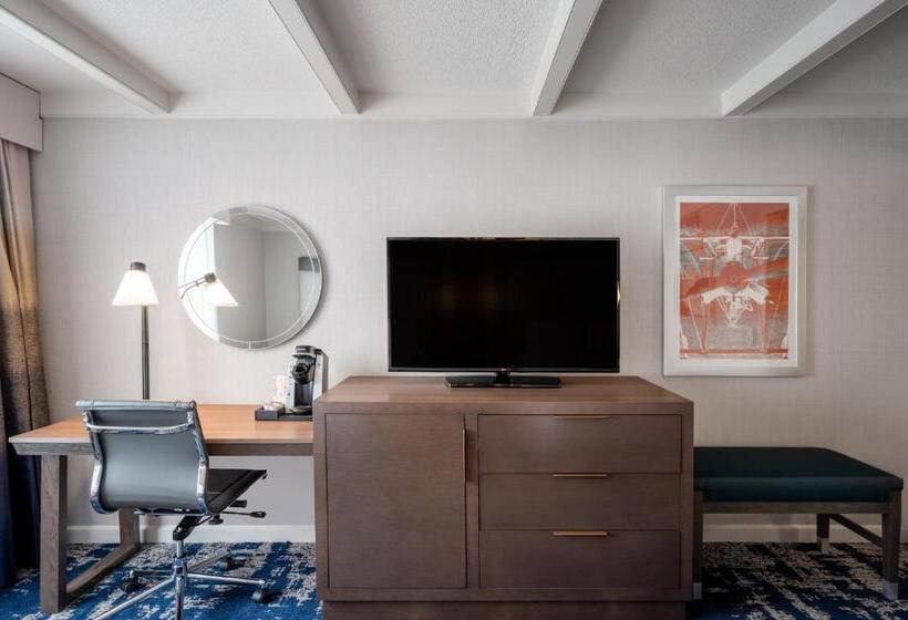 חדר סטנדרט מותאם לאדם עם מוגבלויות, Crowne Plaza Albany  The Desmond