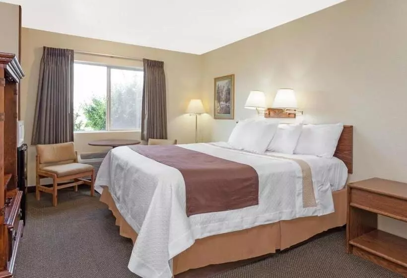 اتاق استاندارد با تخت بزرگ, Days Inn By Wyndham Missoula Airport