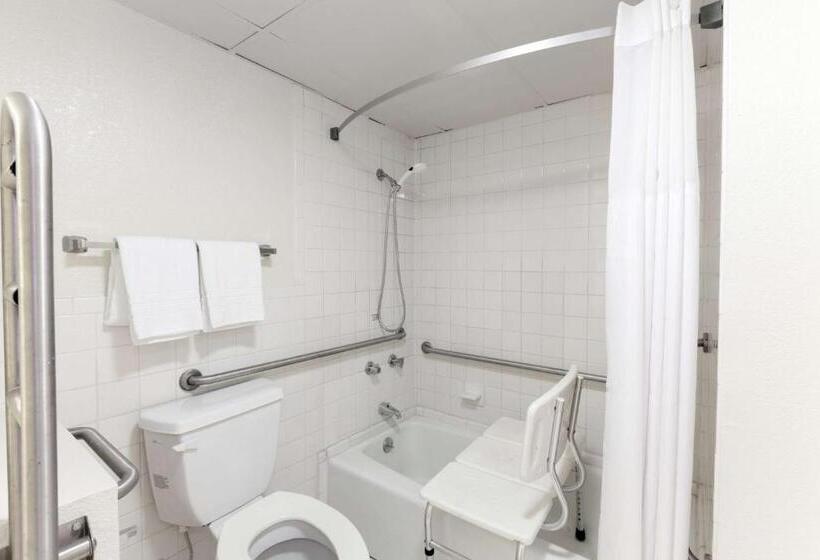غرفة قياسية لذوى الاحتياجات الخاصة, Days Inn By Wyndham Oklahoma City Fairground