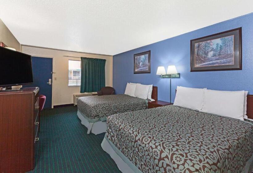Номер Deluxe, Days Inn By Wyndham Oklahoma City Fairground