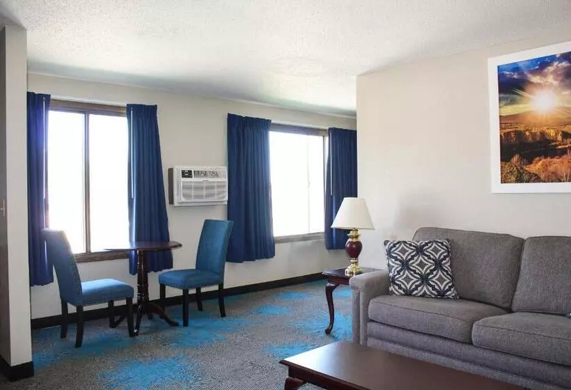 キングサイドベッドのスタンダードワンルーム, Days Inn By Wyndham Sioux Falls