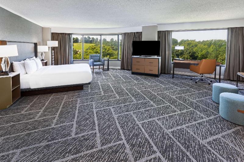 Полулюкс Кровать Кинг, Doubletree By Hilton Tulsa   Warren Place