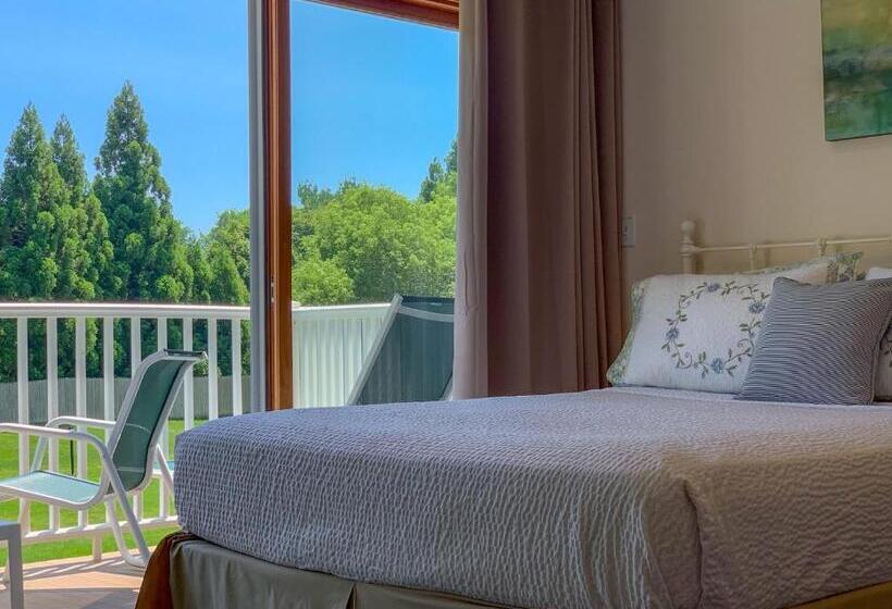 Студия Deluxe, East Hampton House Resort