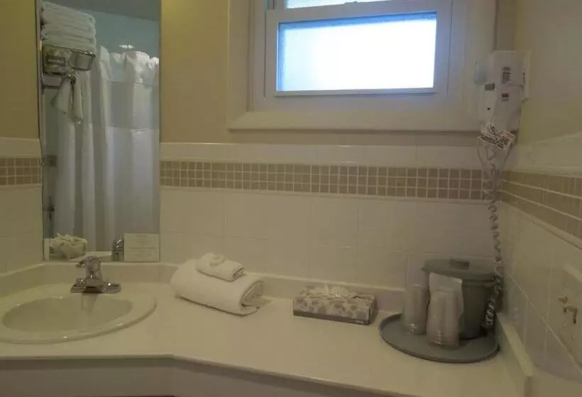 اتاق استاندارد, East Hampton House Resort