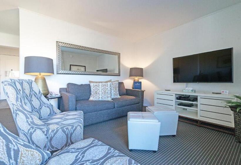 جناح ديلوكس, East Hampton House Resort