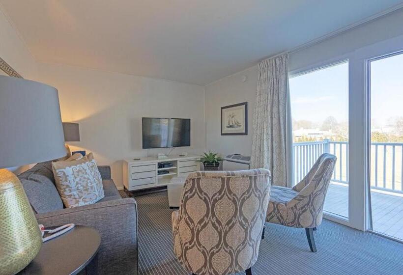 جناح ديلوكس, East Hampton House Resort