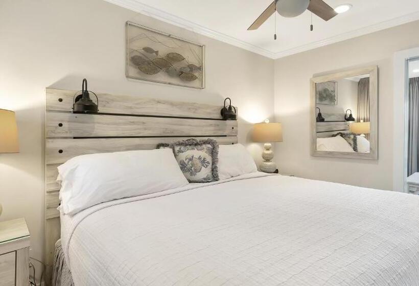 جناح, East Hampton House Resort